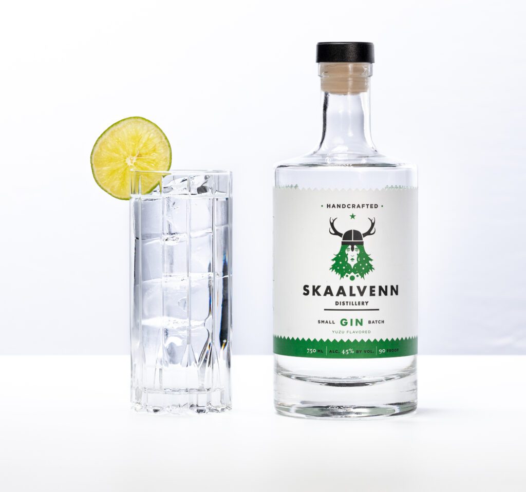 Gin & Tonic Gin & Tonic